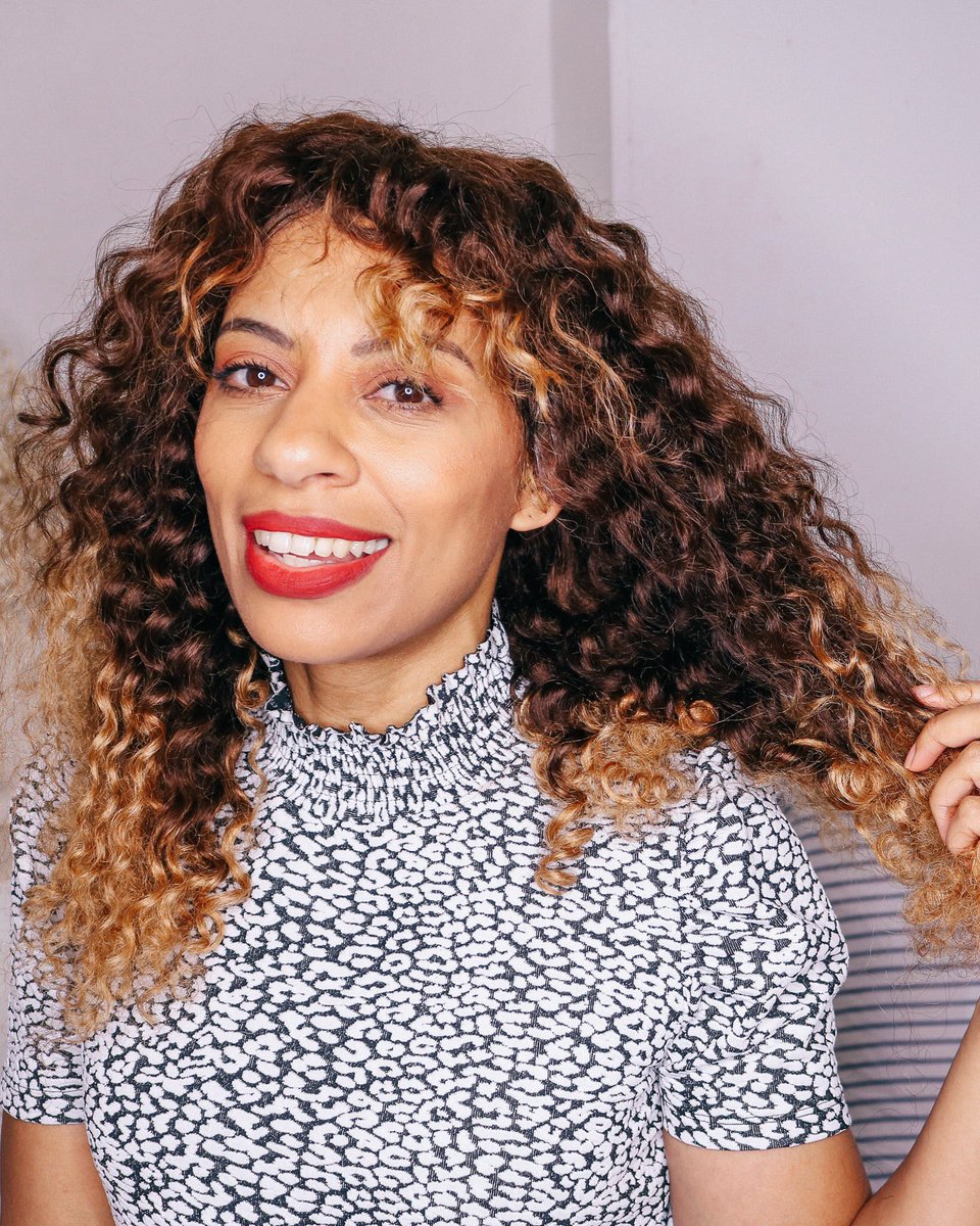 eleanorbarkes's tweet photo. NEW VIDEO! Hi Loves, my tutorial on how to apply this lace front wig is finally up on my channel! I'm super excited to be bringing you something different. I really hope you enjoy it and please do let me know what you think. Here's the direct link:
https://t.co/f4UX9UY9Ts https://t.co/sfSFmRn8PN