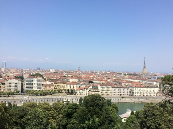 🇮🇹 Nos acercamos a #Turín desde un punto de vista monumental, ¡como ella sola! Edificios, templos, museos, récords... Esta ciudad al noroeste de #Italia lo tiene todo y te lo damos a conocer ➡️ vacaciona2.com/2019/12/09/7-m… #ILikeItaly <a href="/Italia/">Italia.it</a>