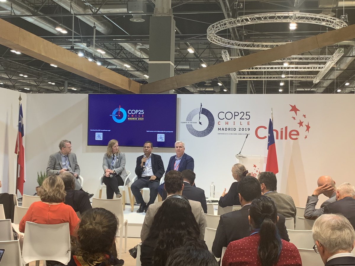 Leaders from @IETA, @MELCC_Qc, @WBG_Climate, and @4e_chile discuss the role of #carbonmarkets in catalyzing the energy transition in the Chile Pavilion at #COP25 🇨🇱 

cc @dforrister27 @Theroux_Eric @mail4cs @lifestylist282 

#COP25Madrid #EnergyDay #MarketsMatter