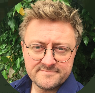 NUFC_OurClub's tweet photo. This is @Greig_Baker, the snake that had private banter with a friend, Jon Ashworth, recorded it secretly, then leaked it to the press.
You can not trust the Tories. They are sociopaths.
#greigbaker https://t.co/fxrxWCVVbZ