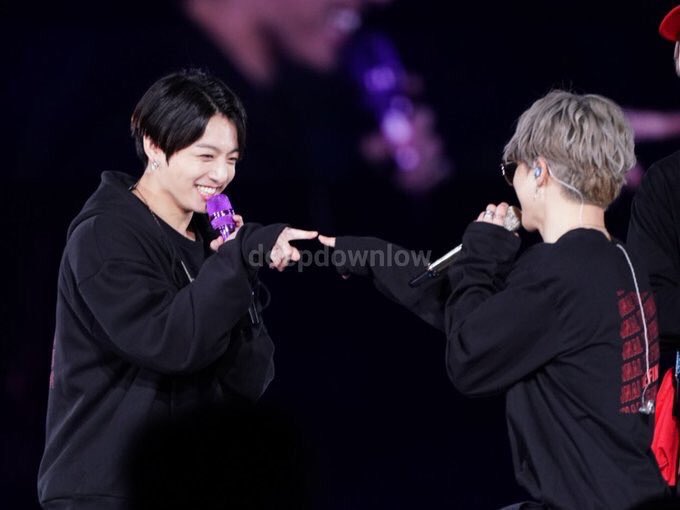 jikookheart's tweet photo. no one: 
jikook: is it a chance to touch fingers and say ‘you are me, i am you?’ https://t.co/Nz8A6FvpaM