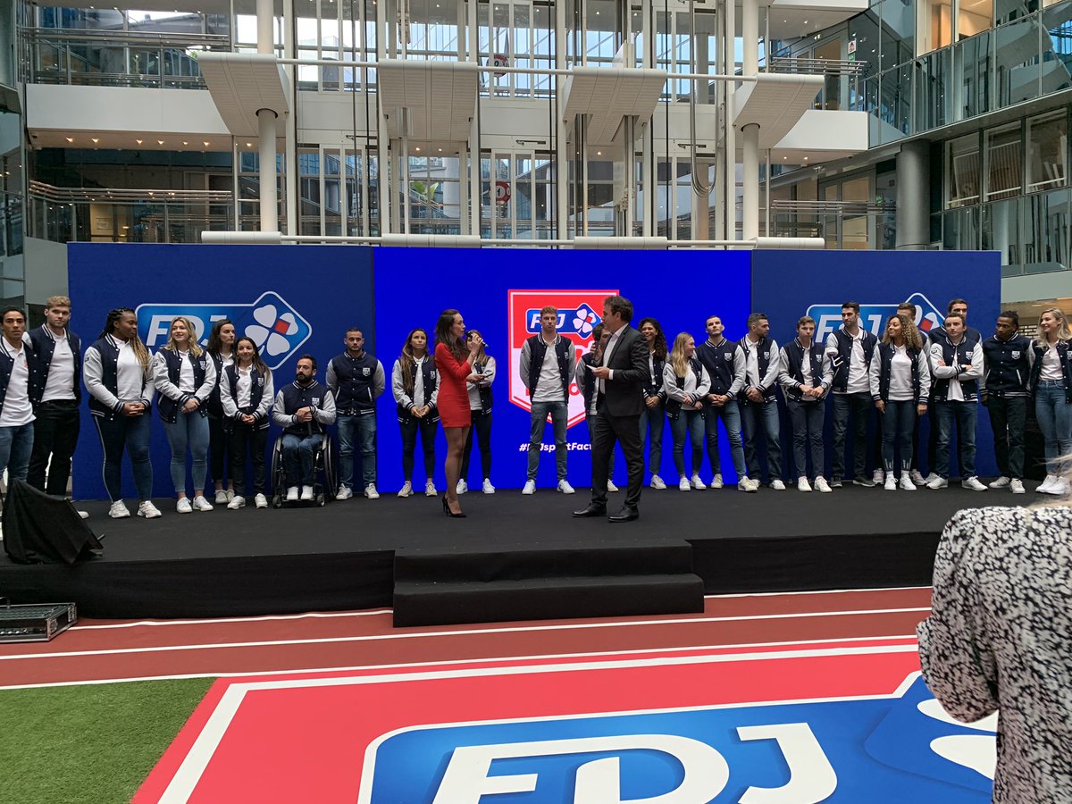 stephane_pallez's tweet photo. Bienvenue aux 27 athlètes #FDJSportFactory. Ils incarnent les valeurs sportives portées par @FDJ et nous promettent de belles émotions ! Je suis d’autant plus fière de les accueillir que FDJ sera dès 2020 Partenaire Officiel des Jeux Olympiques et Paralympiques de @Paris2024. https://t.co/bjq26dZFwK