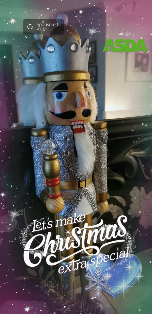 Vickibate's tweet photo. Love Christmas and all the brillaint decorations. Makes everywhere look so pretty #christmas2019 #christmasnutcracker #christmastree 🎄💂♂️ https://t.co/khXCE5BfW1
