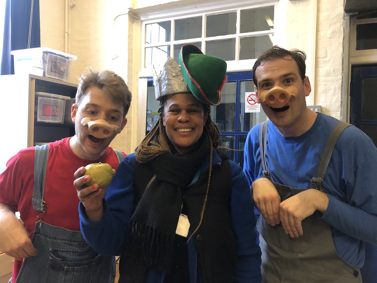 flosswright's tweet image. Great morning at ‘Henry Cavendish Primary School’ performing our @hobgoblintc_ show. We had a lot of fun sharing all the Fairy Tales with you and thank you to the teachers for being great sports! 😊@Will_Gillham_ @gwlewthwaite #teachertuesday #thegreatestfairytaleevertold