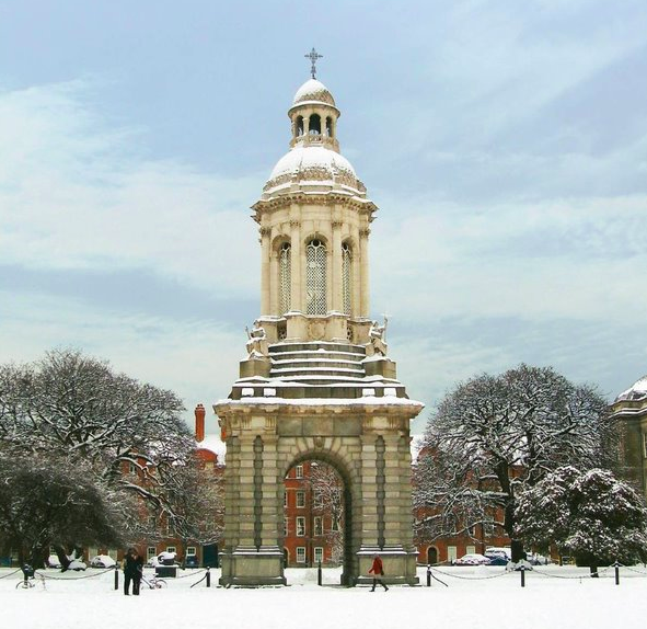 tcdglobal's tweet photo. Day Five - "You know it's Christmas at Trinity when you procrastinate revising for exams by watching your favourite Christmas movie, twice!" What's your favourite film this time of the year? #TCD12days #StudyInTrinity ๐โ๏ธ @TCDGlobalRoom https://t.co/zFCJi1aJJO