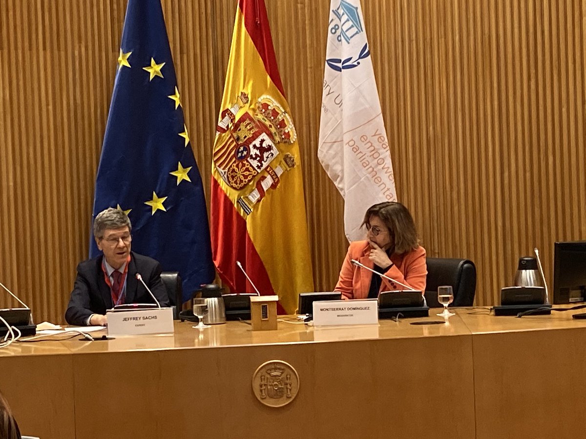 Professor Jeffrey Sachs gives homework to MPs at #COP25: request from your government a plan to reach zero emissions and present it next year! Another great session at <a href="/IPUparliament/">IPUparliament</a> <a href="/Congreso_Es/">Congreso</a> Parliamentary Meeting