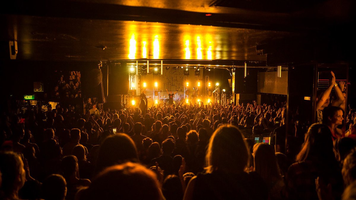 Melbourne_in's tweet photo. Melbourne boasts Australia's largest concentration of live music venues performed by local and international bands. A perfect place for all music lovers. Know more: https://t.co/5RzSlFvSY3 https://t.co/0JCrH5NKnn