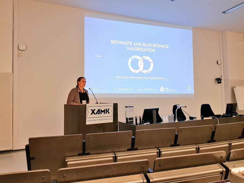 YTS_FSES_ry's tweet photo. Keynote speaker, prof. Marianne Thomsen (@AarhusUni), at #FCES2019 talking about #biowaste and #bluebiomass
valorization #circularflow #circulareconomy #closingtheloop https://t.co/LXZ1qG3rwr