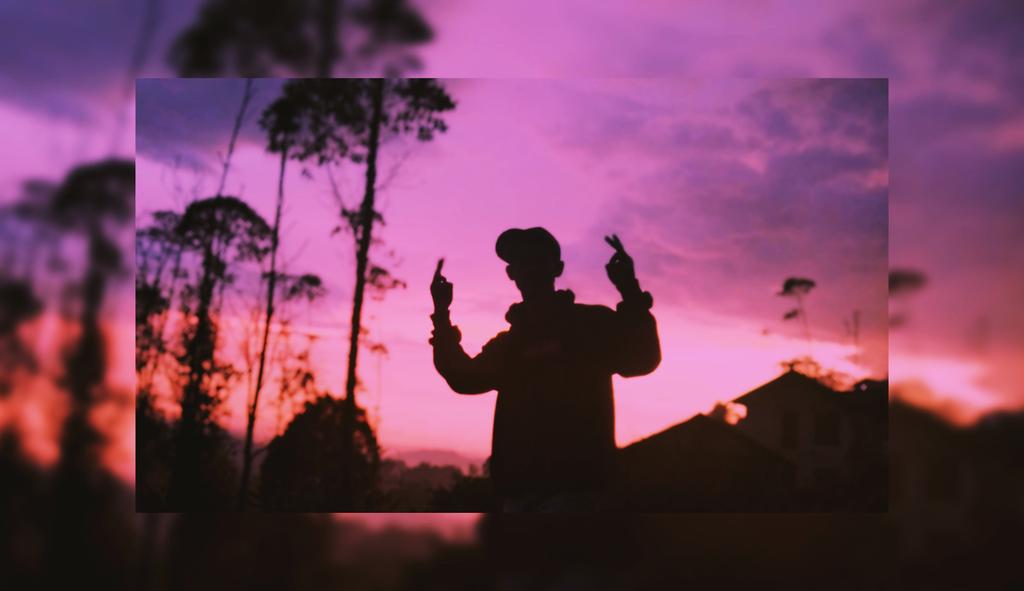 bagaswrdh's tweet photo. bahagia selalu tapi boong😑😂
#VIRALKAN #pemandangan #sunsets #sunsetphotography #sunsettrip #datarantinggi #jawatengah #dieng #banjarnegara #wonosobo #lightroom #lightromfilter #vsco #inshoot #videografer https://t.co/Fqre7Uj5RQ