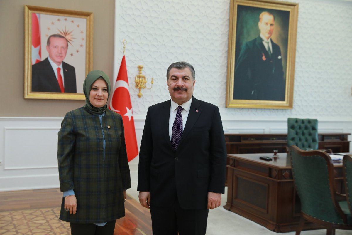 Sağlık Bakanımız Sn. Fahrettin Koca'yı makamında ziyaret edip, Elazığ il ve ilçelerimizin sağlık personeli ihtiyacı hususundaki taleplerimizi ilettik. İlgisi ve şehrimize bugüne kadar ki vermiş olduğu destekler için kendisine teşekkür ederim