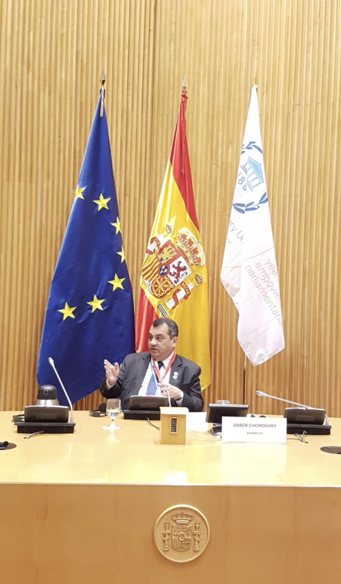 Honoured to moderate a very informative and insightful session with Prof Hans-Otto Pörtner, Co-Chair of #IPCC WGII at Spanish Parliament. Deep interest from MPs in #climate science and how it MUST shape, inform policy and action. ⁦<a href="/IPUparliament/">IPUparliament</a>⁩ #PlanetaryEmergency #COP25