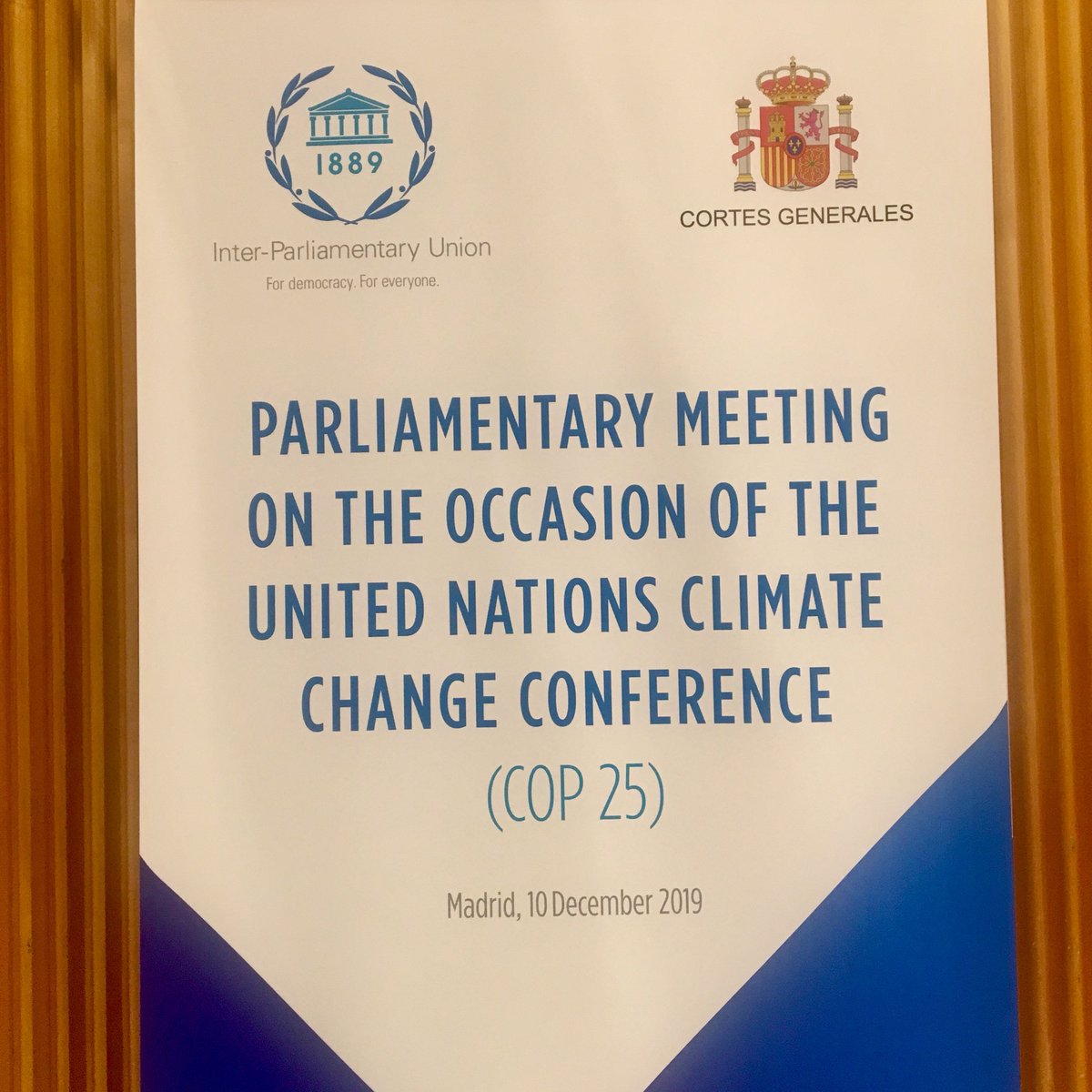Fascinating! <a href="/IPUparliament/">IPUparliament</a> <a href="/Congreso_Es/">Congreso</a> #COP25 Parliamentary Meeting over 100 #MPs are present, eager to learn more about #science behind #ClimateChange w/ experts like #IPCC Co-Chair Pörtner helping them to debunk technical language of reports, realizing #TimeToAct is now.