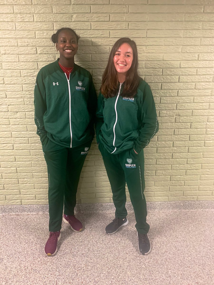 ShipleyXCTF's tweet photo. The Gator Gear is finally here! Just in time for our first meet of the year tomorrow. Can’t wait to see the Gators rock these all season! #WereReady #FlyGators #LookOutForUs #UnderArmor @ShipleySports @ShipleySchool https://t.co/sYDdkrymGK