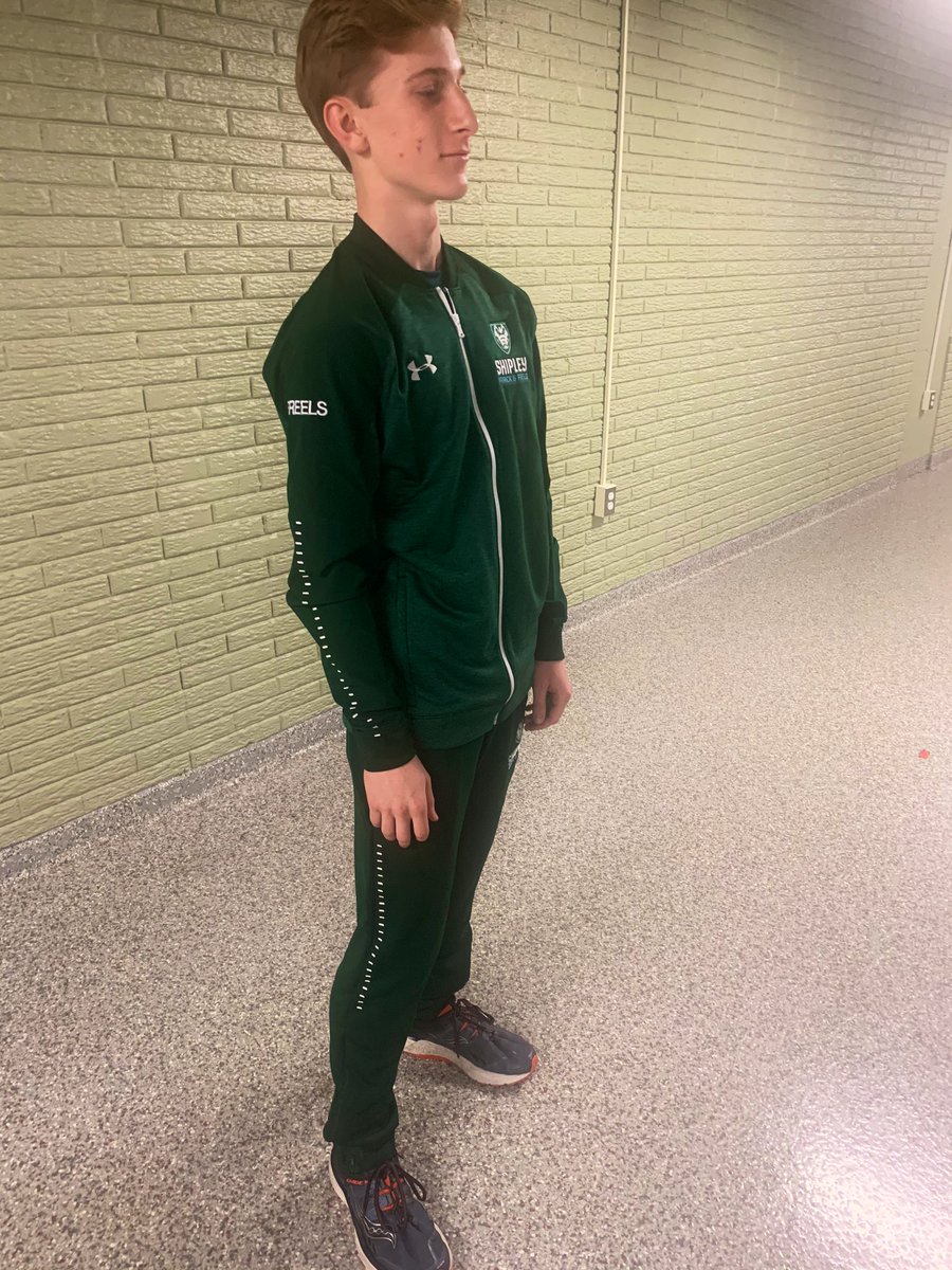 ShipleyXCTF's tweet photo. The Gator Gear is finally here! Just in time for our first meet of the year tomorrow. Can’t wait to see the Gators rock these all season! #WereReady #FlyGators #LookOutForUs #UnderArmor @ShipleySports @ShipleySchool https://t.co/sYDdkrymGK