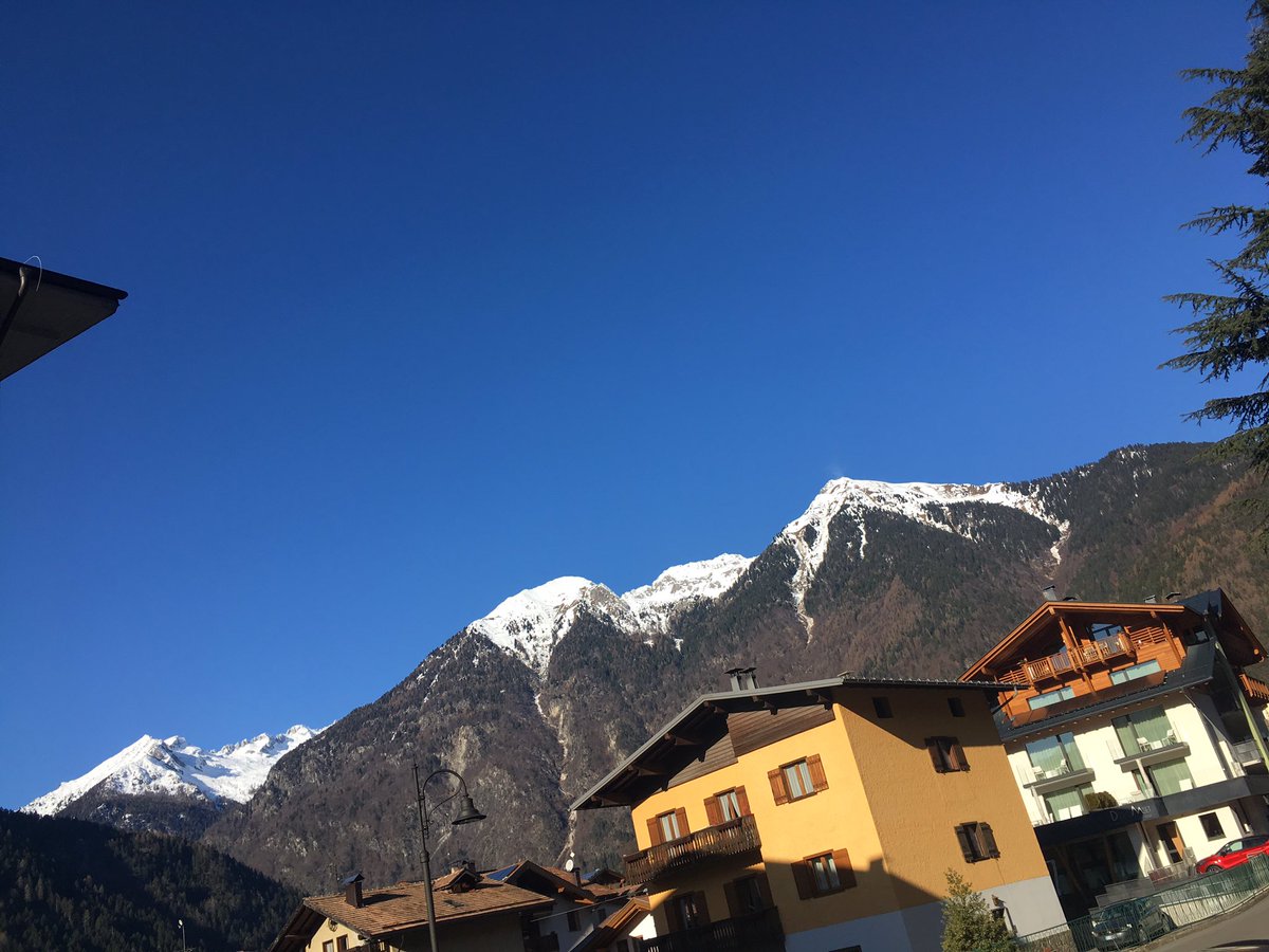 Access21S's tweet photo. Sharing the knowledge, the experience and the good times in Pinzolo. Always happy to learn how our Irish and Italian colleagues cope with mentoring @Access21Italy @Access21I @BaixaRibera #mentoring https://t.co/JdaZDw5Tot
