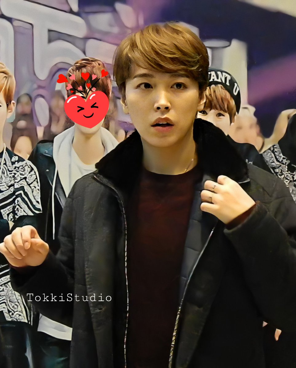 Tokki_Studio's tweet photo. 191207 After MBC Show Music Core 

#Sungmin #성민 https://t.co/ZjdEbjEVdf