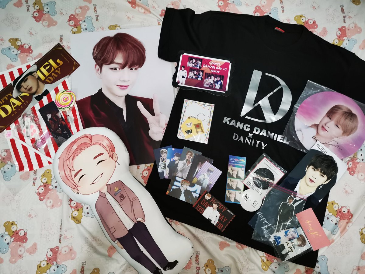 Got home with these 😍😭😍😭
Thank you so much @peachpurrfect12 @peachninang @12thstarprints and other admins who successfully arranged this event. ❤️❤️❤️
#HappyDanielDay #KangDaniel #WeAreWithDaniel