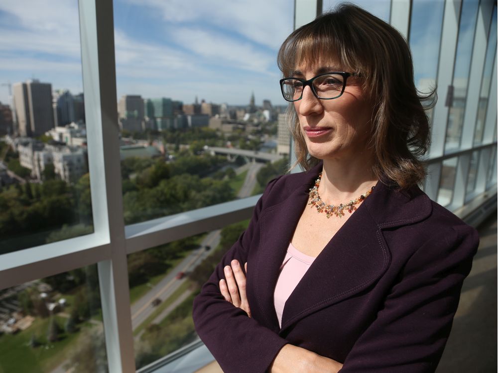 100 Energy experts gather in Ottawa to yell at each other about the politics of enregy... but instead they talk energy philosophy... Politely!
Monica Gattinger, #uOttawa, tells us about how Positive Energy is changing the conversation.
app.meltwater.com/newsletters/an…