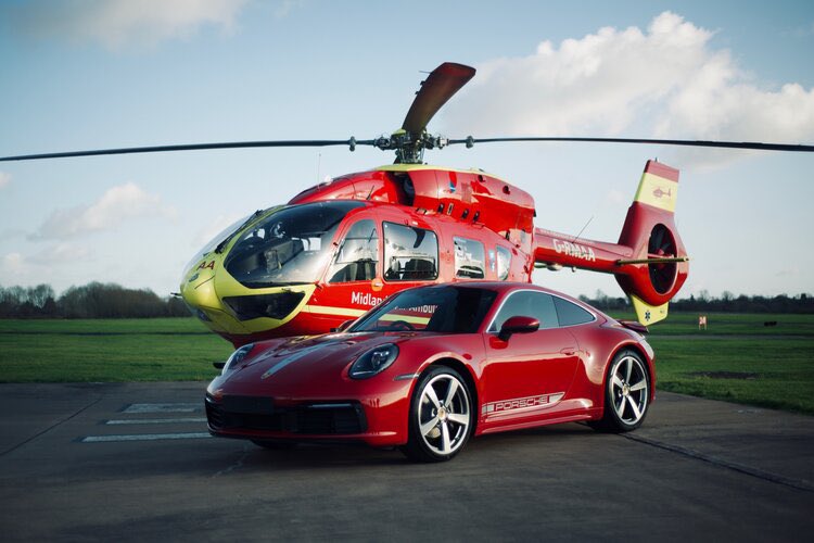 porschewolves's tweet photo. Could you picture a better combination?
What are your thoughts?
#911gt3 #porsche #guardred #wolverhampton #raf #rafcolab #porschewolves #needforspeed https://t.co/JeA2K0jrEC