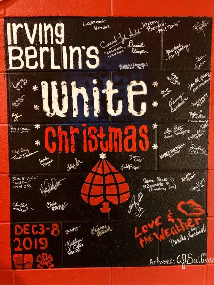 Noriko_Sunamoto's tweet photo. December, 2016 with Cinderella with my O-1 (Working on my application for EB-1 in my hotel room!) and December, 2019 with White Christmas with my EB-1 (FREEDOM!!) and having my bestie drummer come to the show at DPAC in Durham, NC!! #IBWCOnTour #IrvingBerlin #WhiteChristmas https://t.co/7OX7720E46