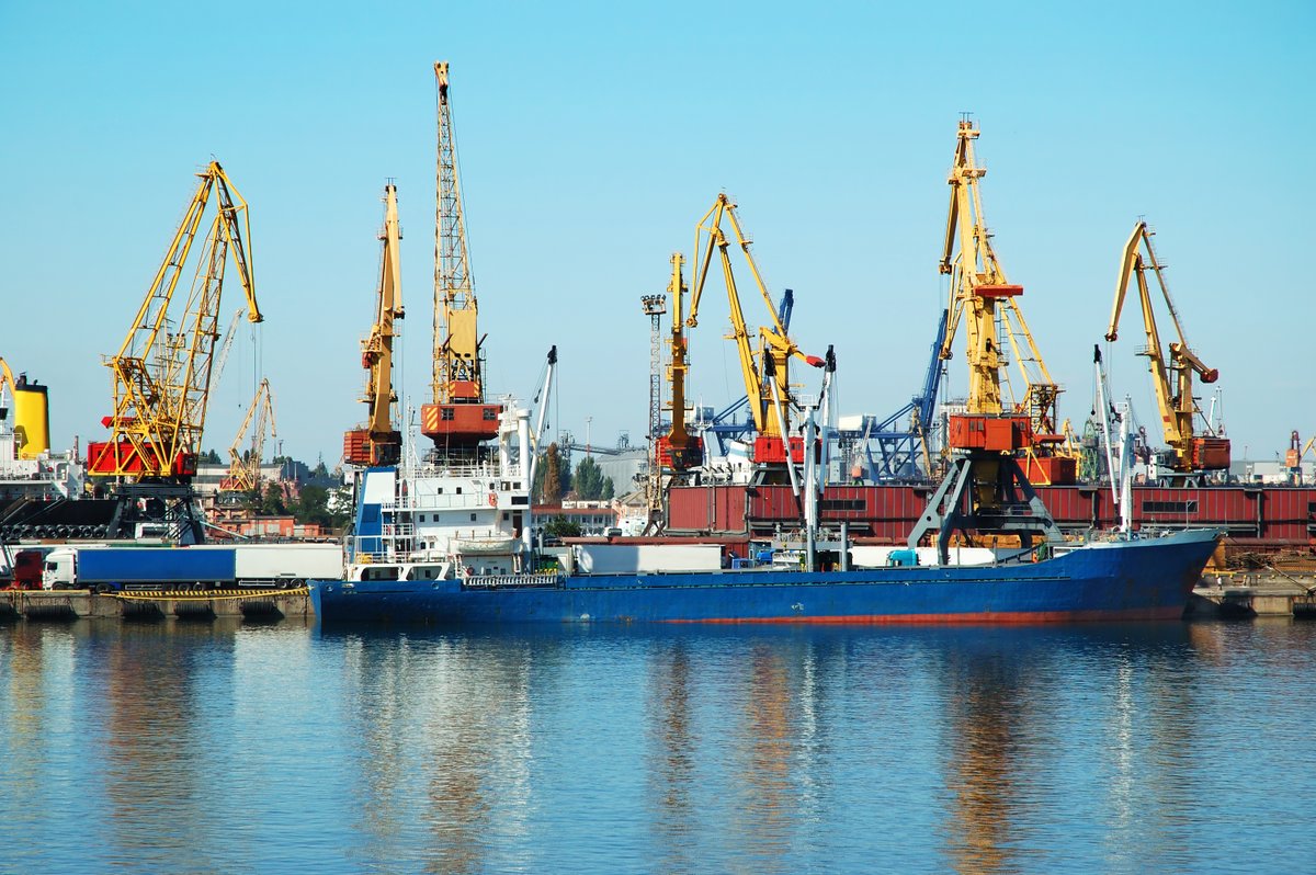 As more ships switch to diesel in a bid to become #IMO2020 compliant, prices and demand will rise. Are you prepared for this major change in legislation? To minimse disruption to your diesel supply, speak to our experts today ➡️ bit.ly/2RwXILe #shipping #trade #co2 #IMO