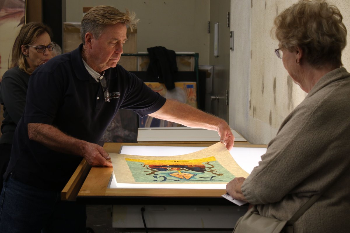 CSUFCOTA's tweet image. Highlights from the Begovich Gallery&apos;s Art Pop Series on Fakes and Forgeries last month. Visual Resource Specialist, Debra Winters, leads a discussion on counterfeit Salvador Dalí prints.

#CSUFCOTA #CSUF #CSUFVisualArts #CSUFBegovich