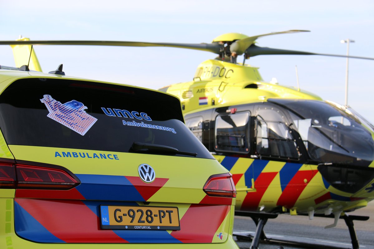 melarnoo's tweet photo. Vandaag was de presentatie van de nieuwe traumahelikopter Lifeliner 4 voor Noord-Nederland. Tevens werd er een nieuw MMT voertuig gepresenteerd. Een prachtige dag voor de traumadienst in Noord-Nederland!

https://t.co/P15bvTjQHe https://t.co/QFS2XfXiia