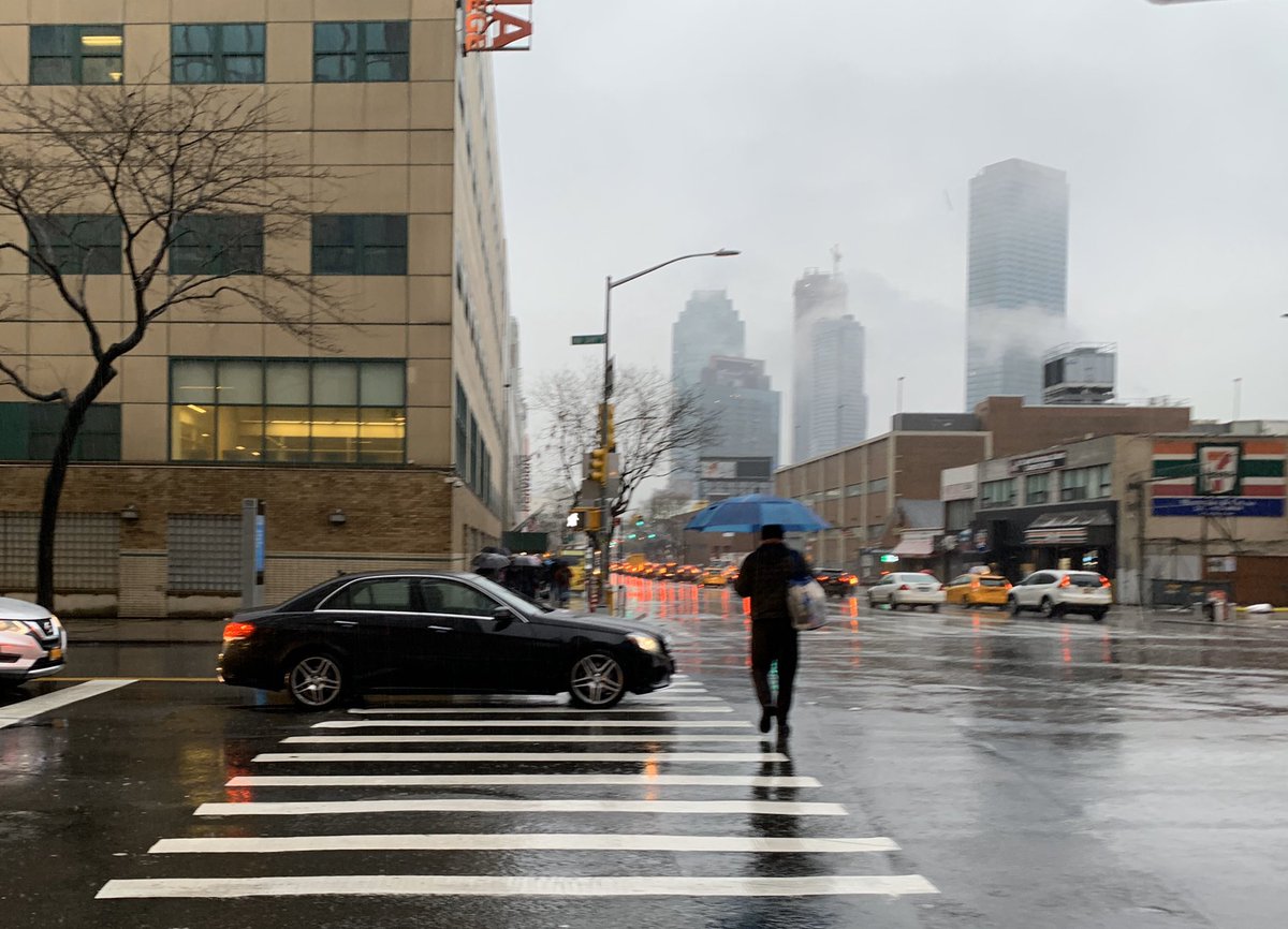 joby_jacob's tweet photo. Thomson / Van Dam yesterday. @NYCMayor allocated $17M to make safe crosswalks + wider sidewalks 2.5 years ago. However, DOT has done nothing to fulfill his safety vision for Thomson. When will @NYC_DOT prioritize safety and put #PeopleFirstOnThomson? https://t.co/aaLerZIpol