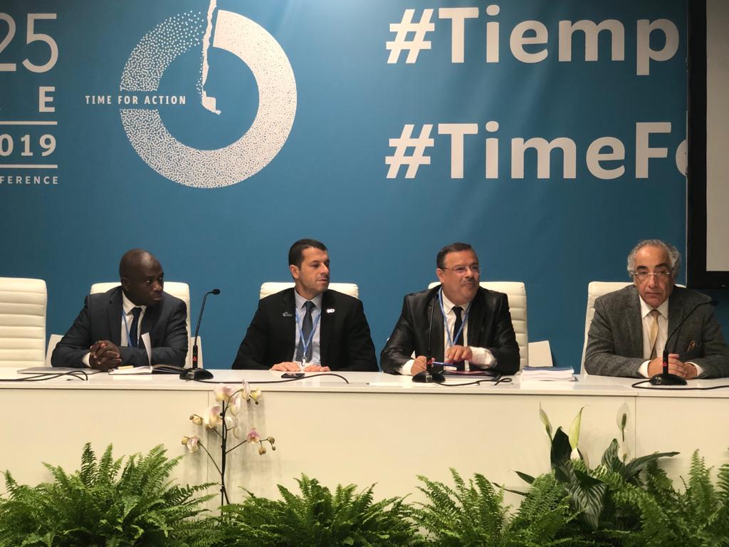 unescoWATER's tweet photo. Session #COP25 de l’Observatoire du Sahara &amp; du Sahel @OSS_Comms : S.E. Ministre Samir Taieb, Tunisie, souligne l’importance de la coopération autour des eaux souterraines transfrontières en Afrique, #action_climat indispensable
https://t.co/ZgV3JshOfI https://t.co/RVAsVU9oUH