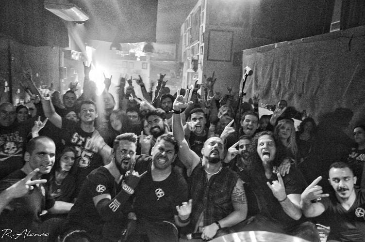 Aún recuperándonos del festivalazo del sábado.. sólo podemos dar las gracias. Llevábamos dos años sin pasar por Sevilla y el recibimiento no podría haber sido mejor. Gracias a: <a href="/Seed_of_khaos/">Seed of Khaos</a> @ murkban @ makaraband