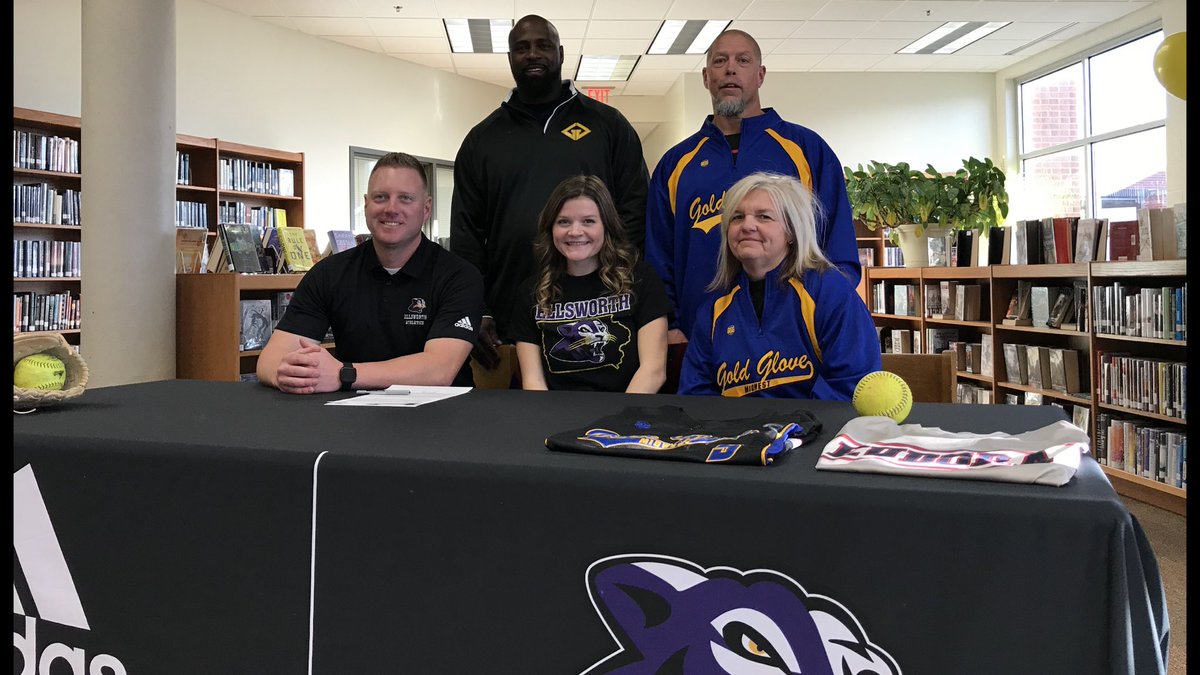 GGMWlive's tweet photo. Lauren Abram                                   
       Signing her letter of intent to
       Ellsworth community college. https://t.co/3JPwmpQPFx