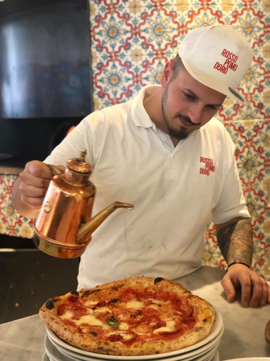 For our chefs every pizza is a creation that deserves love, dedication and passion! This is not a simple pizza, this is a a proper work of art!!!

@flaviotamburo_pizzachef 
#happiness #deliciousness #neapolitanfood #italianfood #pizza #neapolitanpizza #pasta #neapolitanpasta
