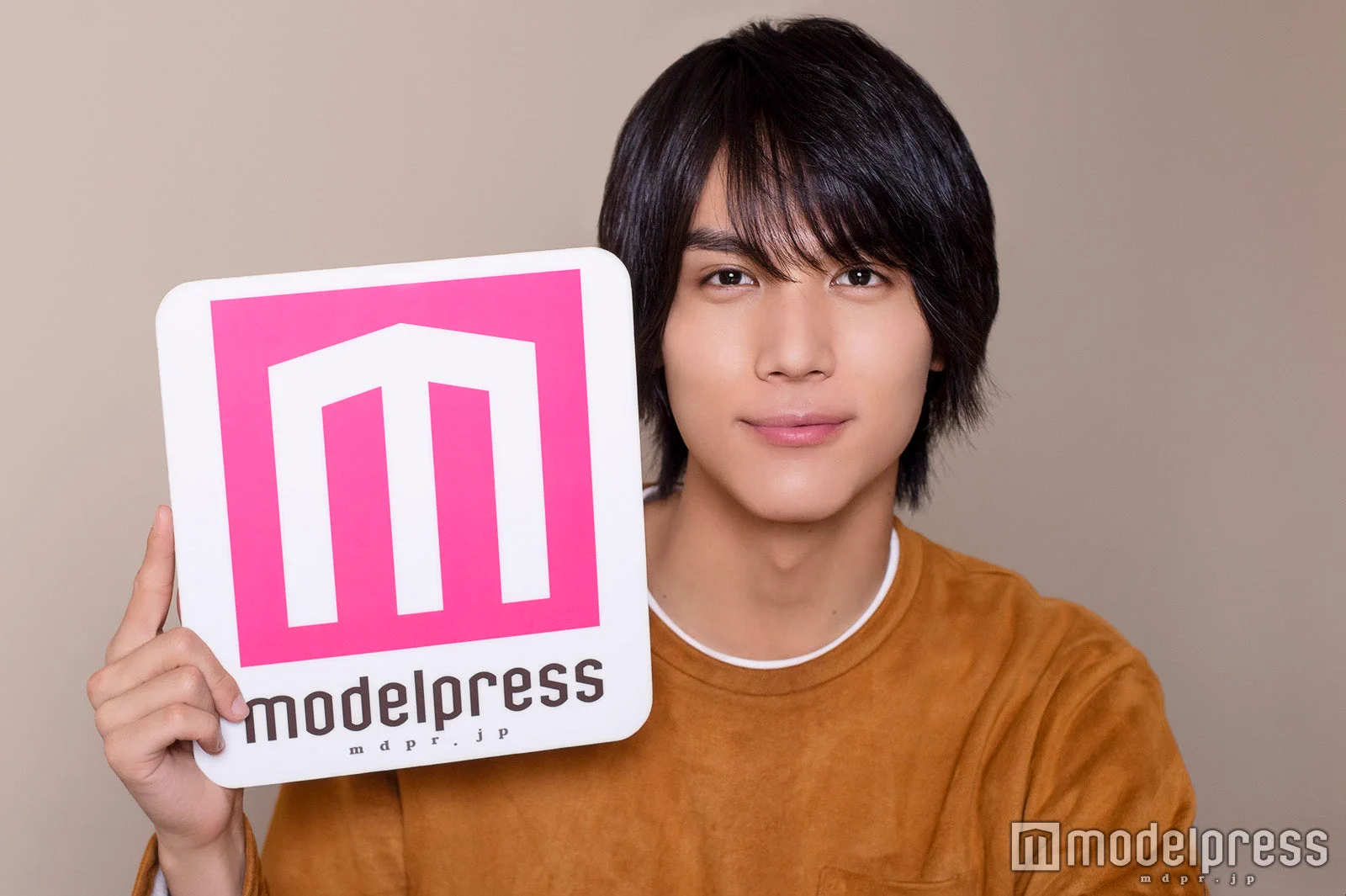 モデルプレス در X: «【プレゼント🎻】 中川大志さん直筆サイン入り