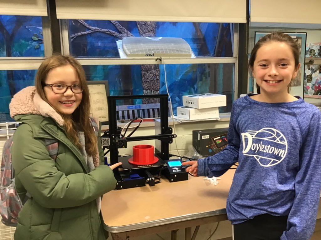 Ainsley and Lucy are the first PEnsters to use 3D printing to prototype an idea for the 4th grade Invention Convention!
They designed it in Tinkercad and printed it on our 3D printer.
#doylesoars <a href="/CBDoyleElem/">CBDoyleElem</a>