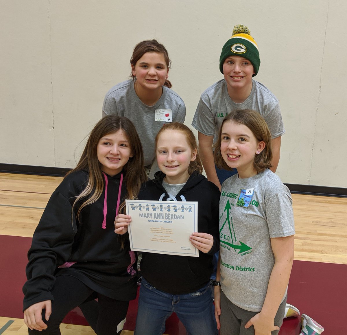 TritonElementa1's tweet photo. Congrats to our Triton Academic Triathlon teams for their first meet.  Although there was some tough competition, the Triton Academic Triathlon team brought home two Mary Ann Berdan Awards for Creativity!! https://t.co/gn9Q0iciPN