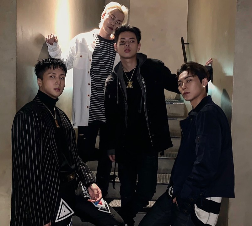 VIXXGUATEMALA's tweet photo. @RAVI_GTCK [IG] ★ #Ravi

: -
@GROOVL1N_GTCK 
ASURA(阿修羅) 🤘🤘
-
＜GROOVL1N LAUNCHING PARTY EN JAPÓN＞
-
#GROOVL1N #그루블린 #RAVI #Cold_Bay #Xydo #Chillin_Homie #LAUNCHINGPARTY #JAPAN https://t.co/VSWqoWiZRV

__
★ https://t.co/NFEpCDBRMR