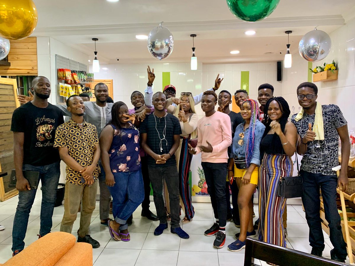 gbizini's tweet photo. With the squad 💪 😎 @Tcc_project1 . Get ready for some massive collaborations.

#wespeakart
#creativity https://t.co/ok9vWckco0