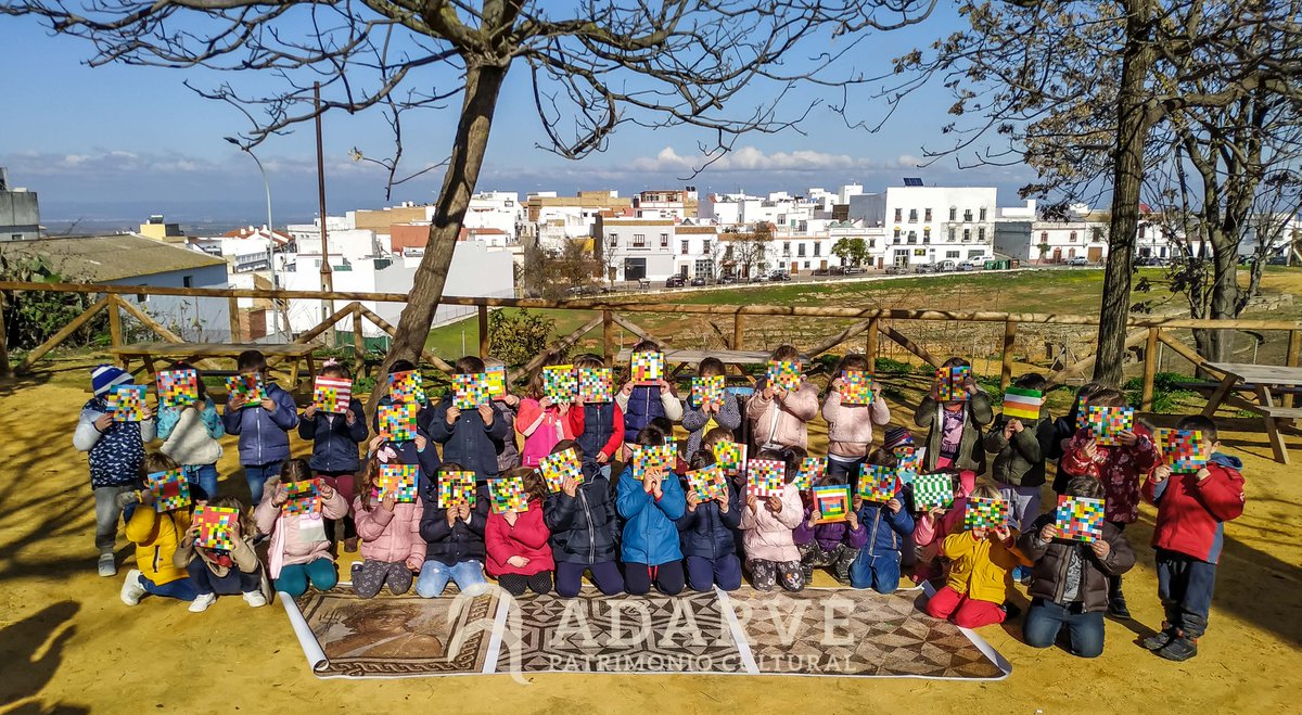 AdarveCultural's tweet photo. TALLER DE MOSAICOS #conjuntoarqueologicodecarmona #conjuntoarqueologico #carmona #necropolis #taller #mosaicos #conocecarmona #conadarve https://t.co/j2l7rX6jVZ