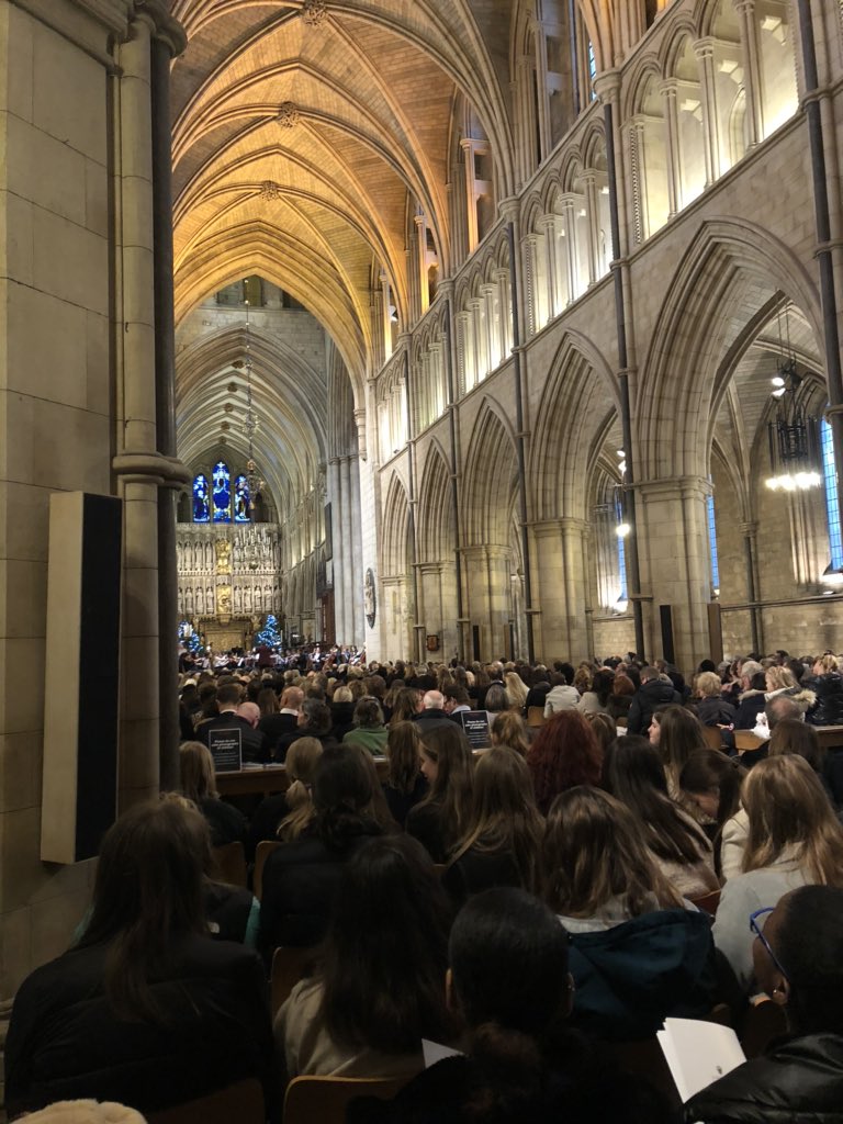 schoudhry73's tweet photo. Carol service at Southwark Catherdral. Loving the beautiful music.#schsgirls #schsspirit @SCHSgdst https://t.co/aNyD4CoSMB