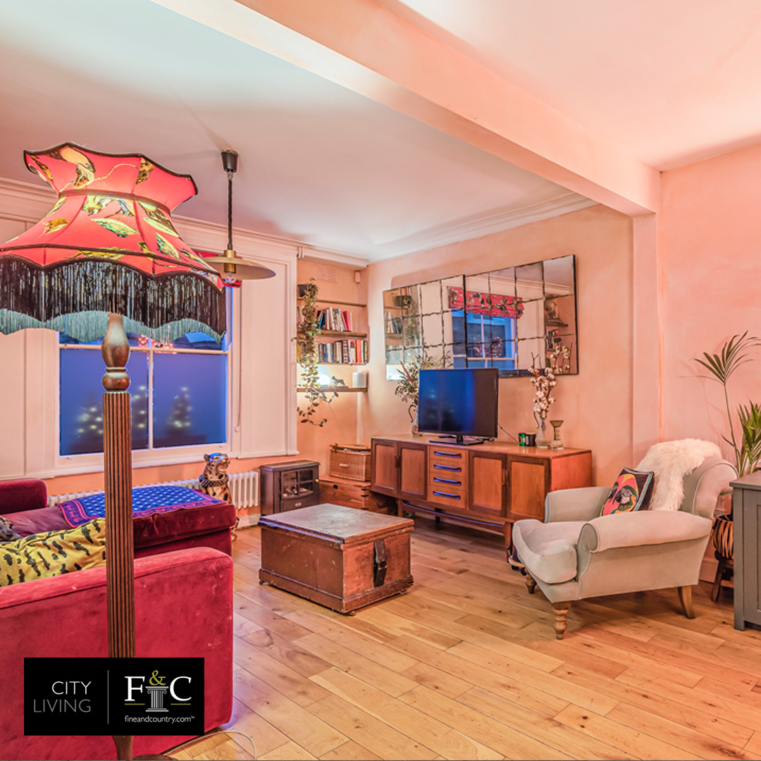 FandCCityLiving's tweet photo. And here it is - a peek behind the door of Baxendale St, E2. Isn't this a lovely space? 

Viewings / more info: bow@fineandcountry.com  or 0203 861 8810 https://t.co/pHFqrht7BN