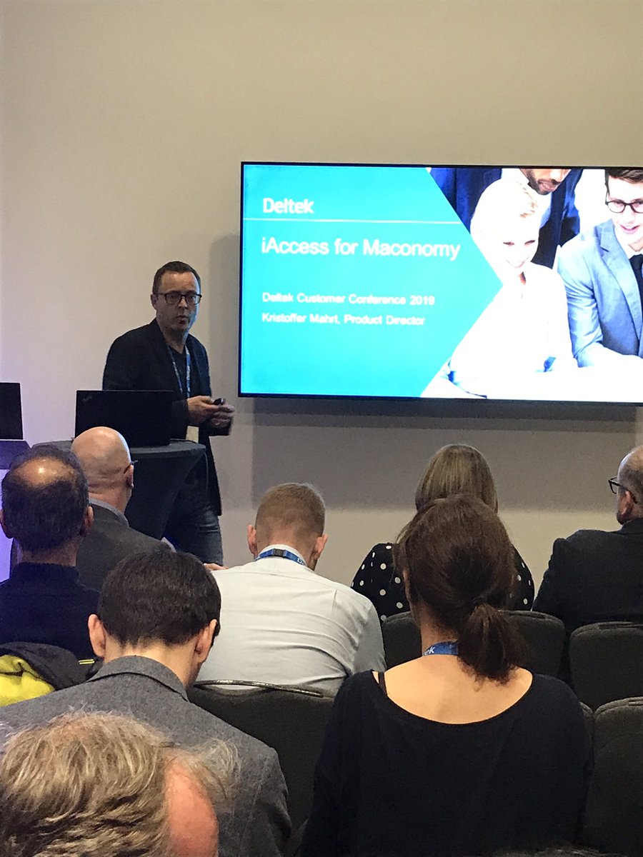 aka_Topper's tweet image. Not content with smashing the roadmap on #Maconomy Kristoffer is now into session 2 and has an even more of a packed room for iAccess #NoSpareChairs #StandingIsGoodForMe #DeltekProjectNation @Deltek_UK