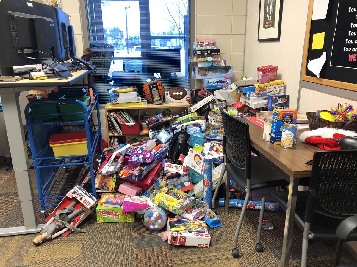 biz4bulldogs's tweet photo. Our WE Share Toy Drive is filling up Dr. Schwartz’s office! ❤️
#275toyssofar
#sogiving https://t.co/ZV5pcLb159
