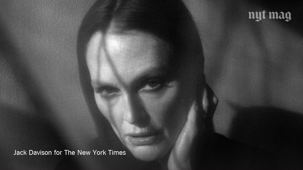 <a href="/aoscott/">32 across</a> <a href="/Wesley_Morris/">Wesley Morris</a> <a href="/JLo/">jlo</a> @david_marchese Julianne Moore can give a character life. But lots of good actors can do that. Julianne Moore can give you something greater: a character you can see has actually lived nyti.ms/2YBTtzj