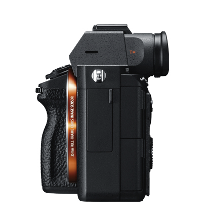 Camesuki's tweet photo. 【🎁大好評プレゼント企画🎁】
大好評❗
SONY α7 III ズームレンズキット（新品）のプレゼントキャンペーンを実施します📷👍✨
【応募方法】 フォロー&amp;RTしてくれた方の中から抽選で8名さまの方にプレゼント！！ 
【締切】12月18日いっぱいまで💗

#α7III
#ミラーレス
#SONY
#写真 https://t.co/zM0PEnvdaq
