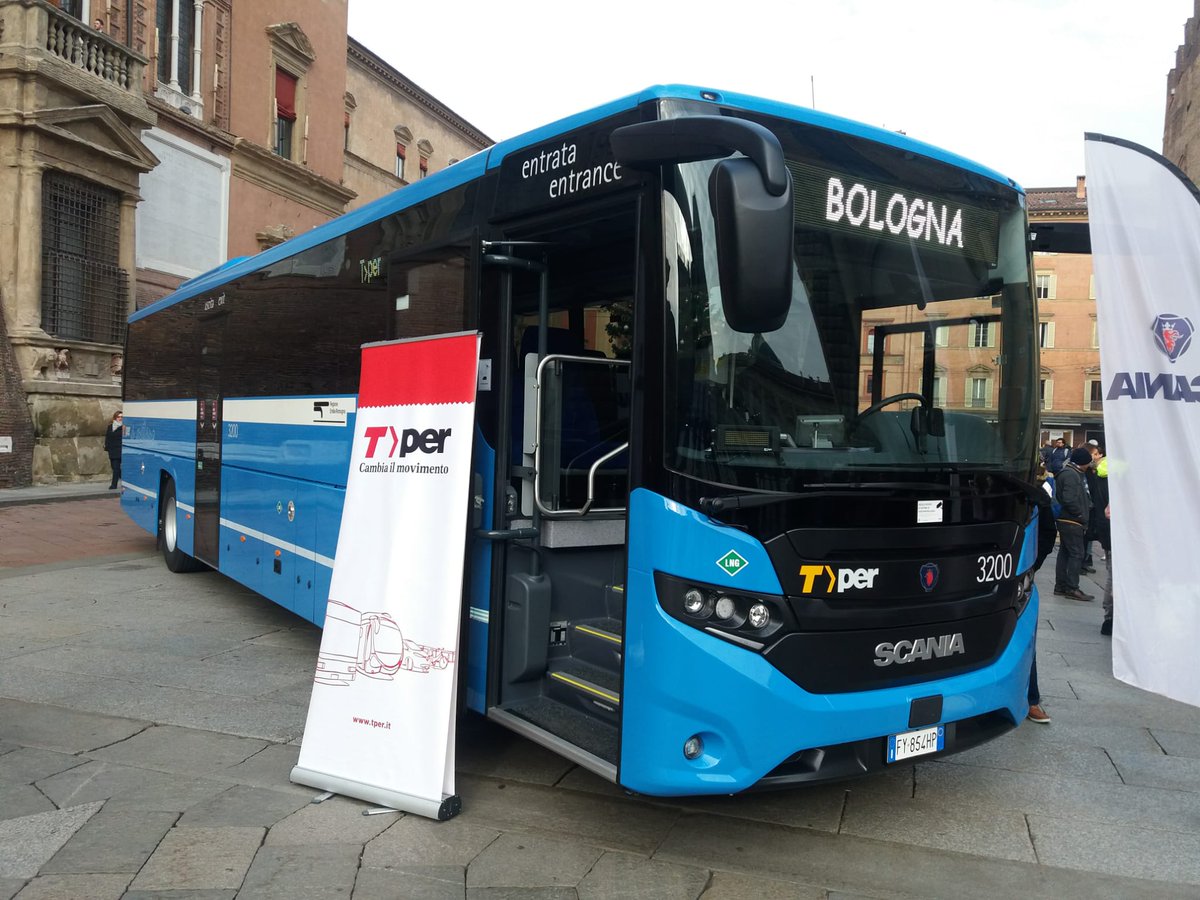 ConferenzaGNL's tweet photo. Presentato a Bologna uno dei 15 autobus interurbani a GNL che entreranno in servizio nei prossimi giorni | #GNL #Tper #Scania #autobus #trasporti #LNG @Twiperbole | https://t.co/X2mm1cVR8x https://t.co/xtdFvgi1Vc