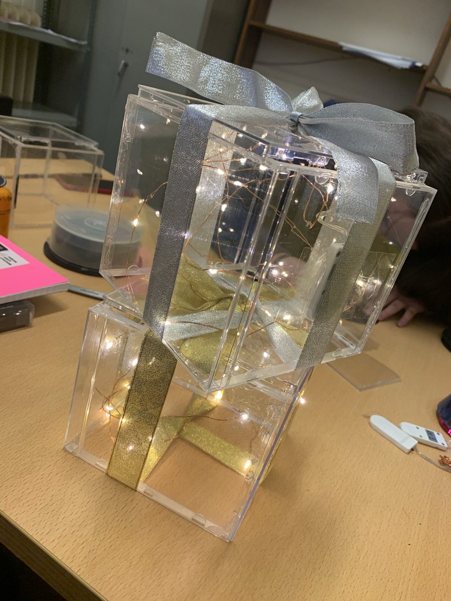 discover_ye's tweet photo. Orders are ready to collect from school tonight between 7pm and 8:30pm @InverurieAcad @InverurieHT https://t.co/QBA8PvJ0GV