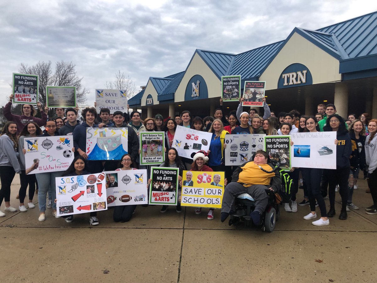 Principal_TRHSN's tweet photo. Representing Toms River!! #WhatTRStandsToLose ⁦@GovMurphy⁩ https://t.co/OmtgiJ5Rd2