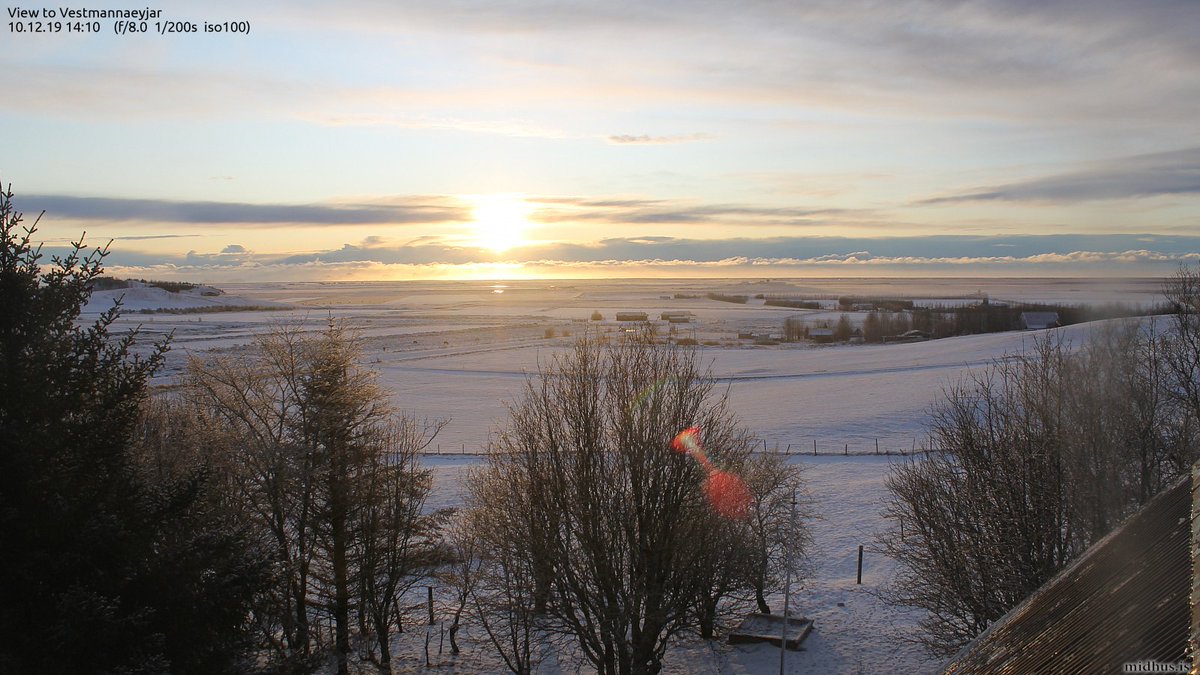 me_too's tweet photo. The #Sun in the same shot on 3 different locations:
#Midhus, #Odenwald &amp; #Bergstraße
Which one do you like most? https://t.co/AsCVfJnP6X