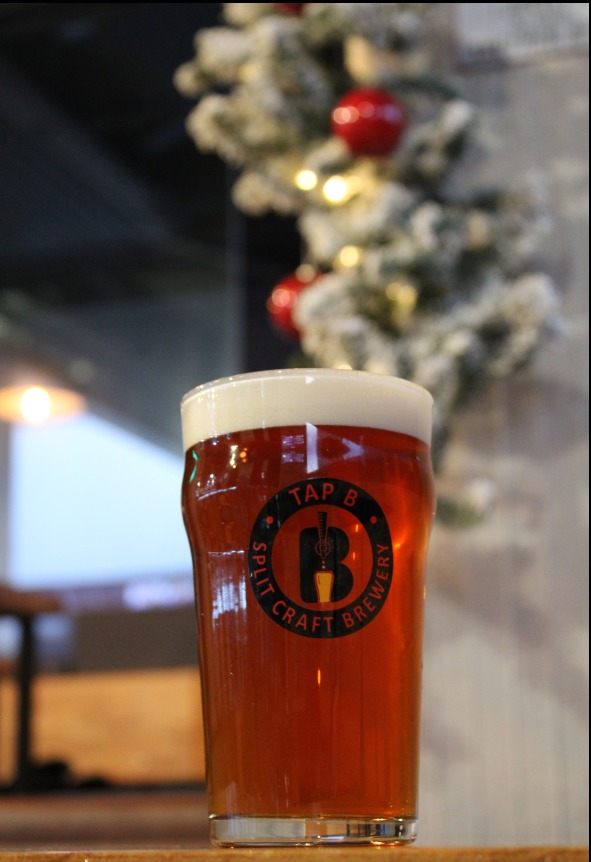 TapbSplit's tweet photo. Doživite Božićnu atmosferu u našem brewpubu. Danas lagano uz ligu prvaka, sutra vrhunska svirka. Vidimo se
#tapb #tapbpub #tapbsplit #tapbcraft #splitbeer #splitcraft #beersplit #craftsplit #trapula #mirakul #walterwhite #mrka #tiramol #luigi https://t.co/YuiTs9WSS3