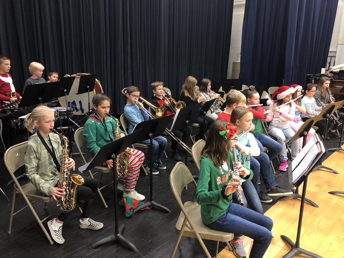 EasternYorkOrch's tweet photo. @EYelemband at @WrightsvilleElm hard at work practicing for our concert this evening. 🎶 🎺 🥁 https://t.co/smDpqVbIyu